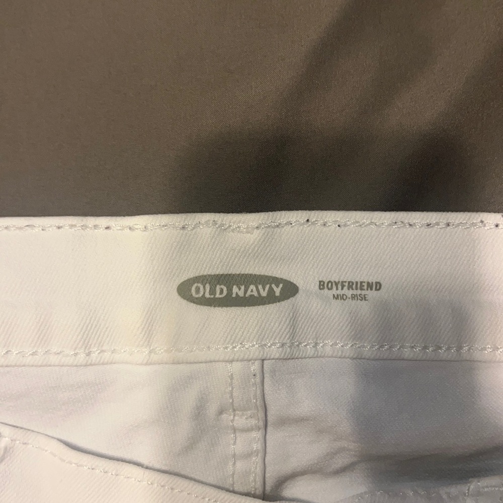 Old Navy boyfriend mid rise white jeans